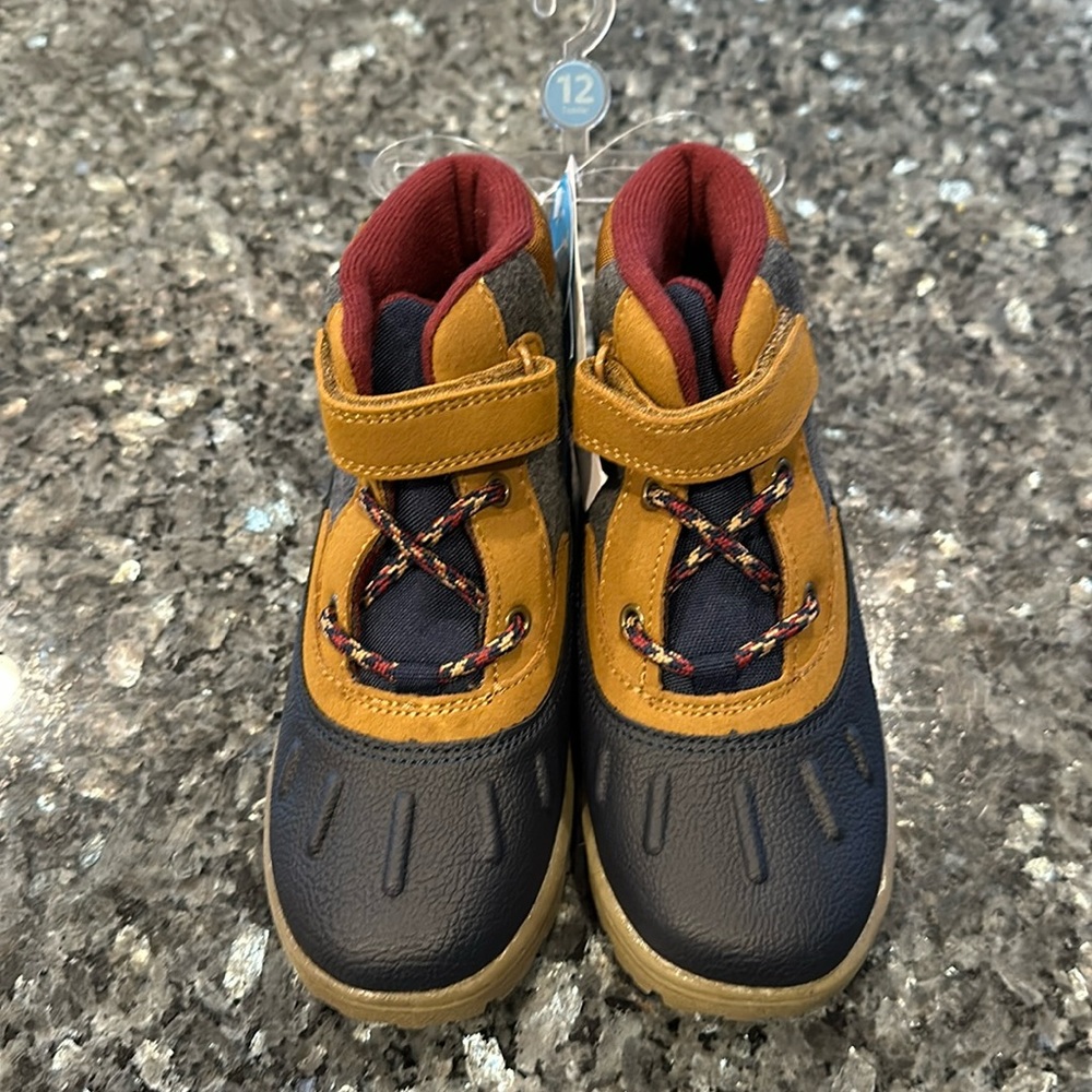 Carters Winter Boots, new with tags